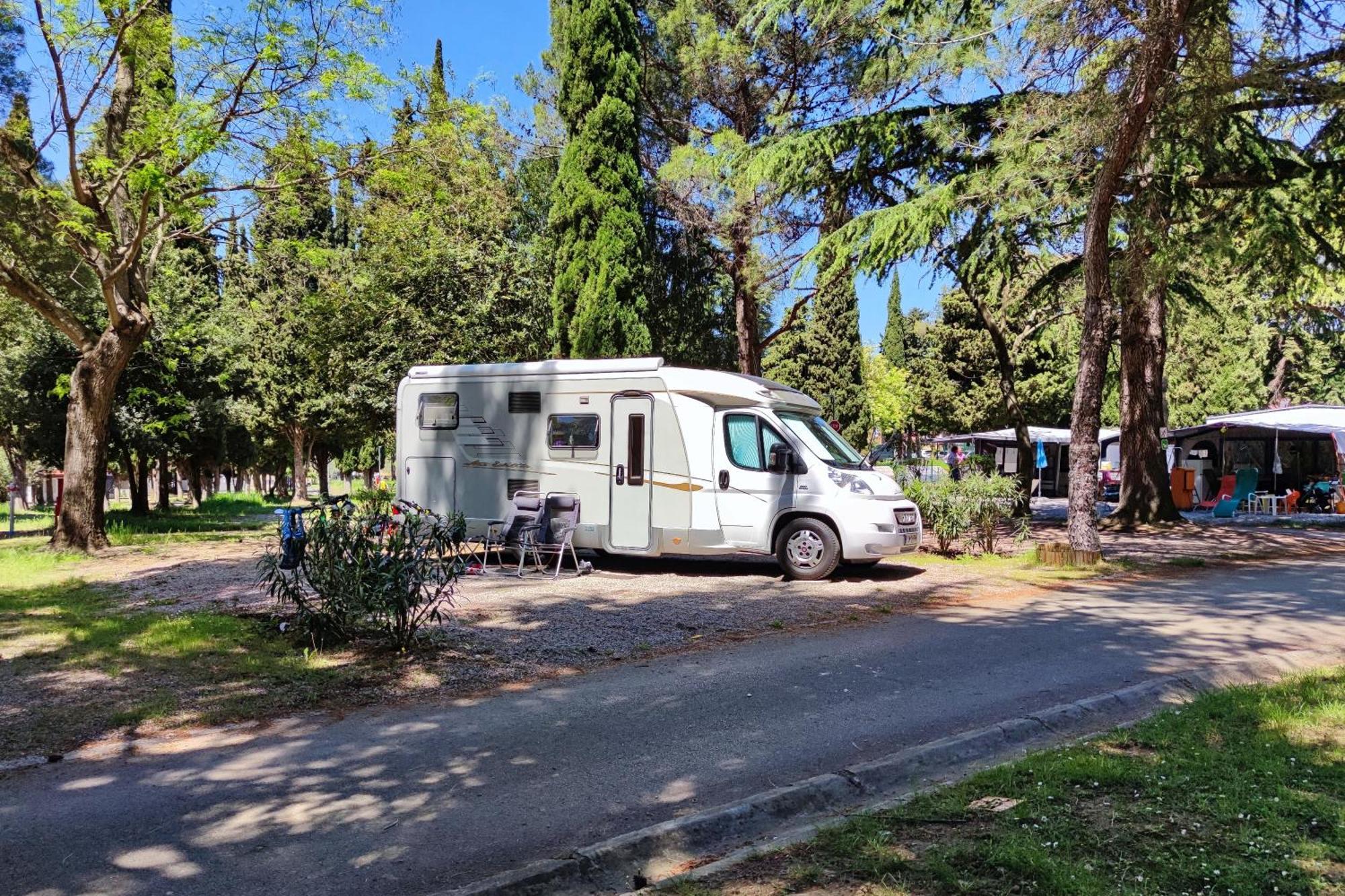 Camping Adria Ankaran - Pitches Buitenkant foto