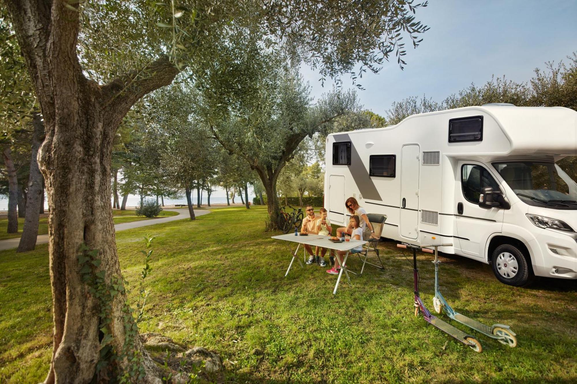 Camping Adria Ankaran - Pitches Buitenkant foto