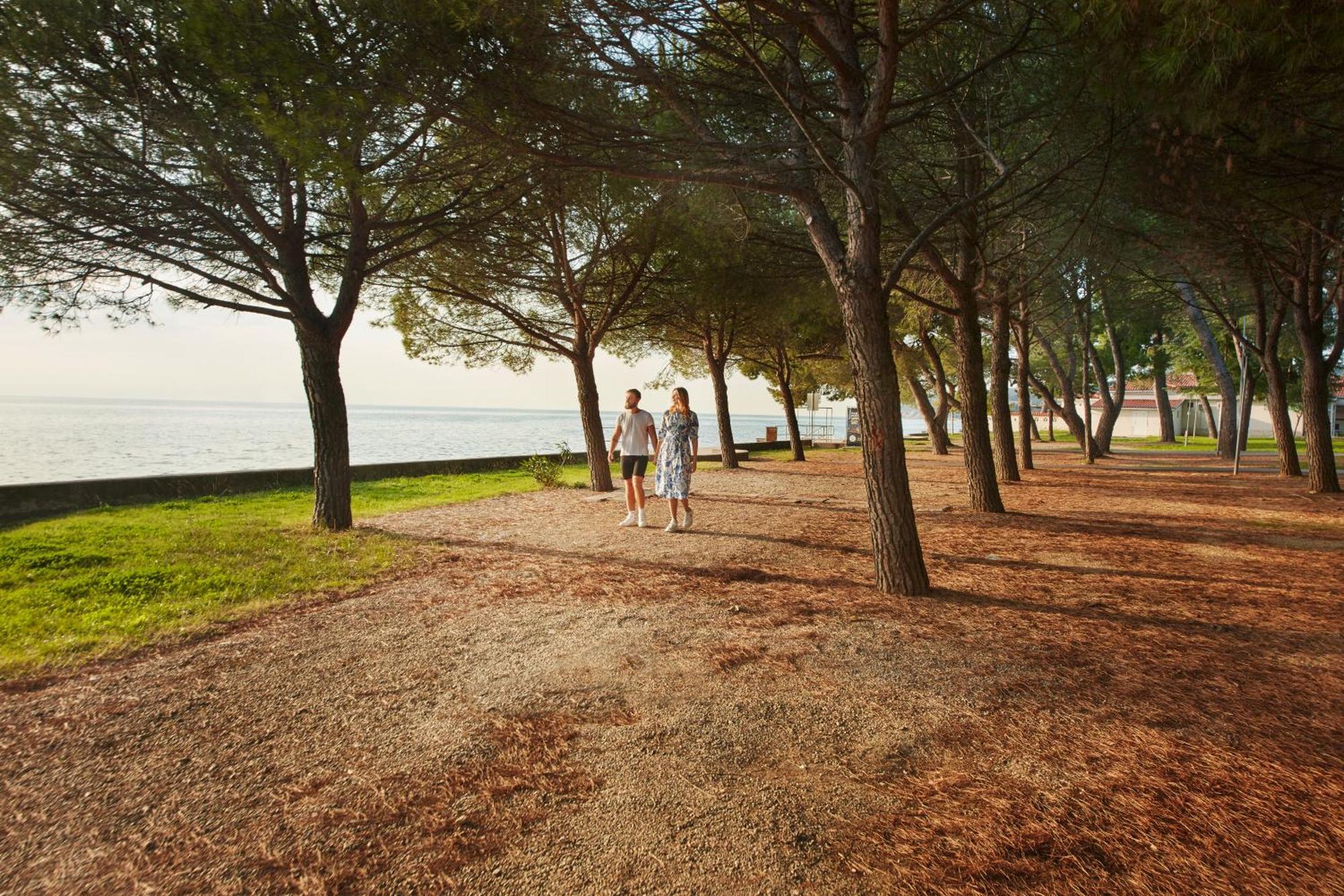 Camping Adria Ankaran - Pitches Buitenkant foto